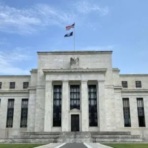 وول ستريت جورنال : الاحتياطي الفيدرالي يطيل أمد الترقب
