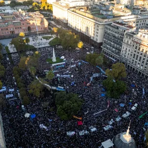 مظاهرات غاضبة في الأرجنتين ضد سياسات الرئيس التقشفية