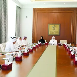 بحضور المسؤول بغرفة قطر.. «الاقتصادية» تناقش «تطوير السياحة»