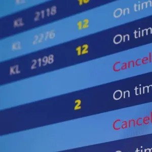 إلغاء 70 بالمئة من الرحلات في مطار أورلي بسبب إضراب الموظفين