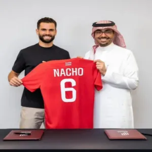 رسمياً.. القادسية السعودي يضم المدافع الإسباني ناتشو