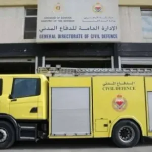 «الدفاع المدني» يباشر إخماد حريق في مبنى تجاري متعدد الطوابق بمنطقة اللوزي