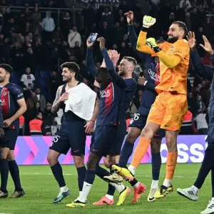 باريس سان جيرمان بطلًا للدوري الفرنسي بعد خسارة موناكو