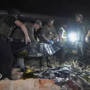 مقتل 4 أشخاص في قصف على خاركيف وألمانيا تسمح باستخدام أسلحتها لضرب مواقع داخل روسيا