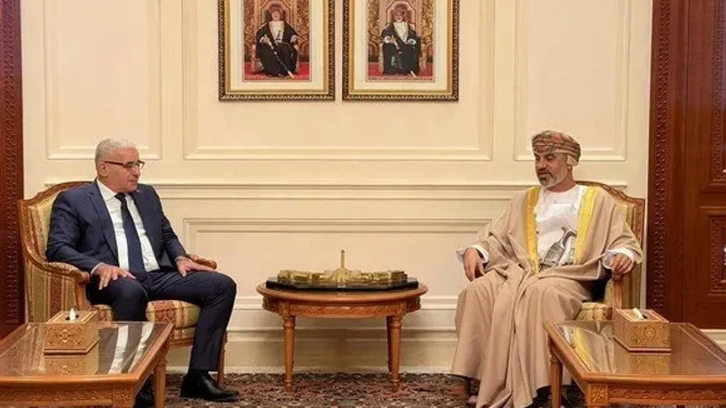 بوغالي يتحادث مع رئيس مجلس الشورى العماني