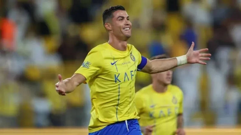 النصر يعلن تحقيق "رونالدو " إنجازين تاريخيين في الدوري السعودي