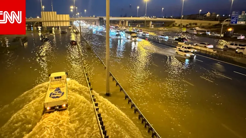 عبر "𝕏": فيضانات دبي تثير أسئلة حول تلقيح السحب.. ما هي هذه العملية وما الأضرار التي يمكن أن تسببها؟