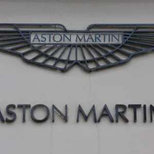 انخفاض سهم شركة Aston Martin نحو 6% مع تضاعف الخسائر بأكثر من 90% خلال الربع الأول