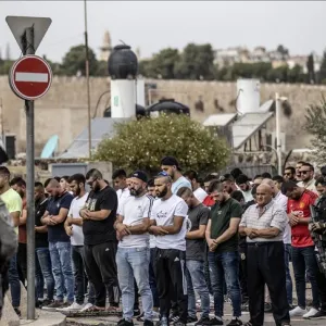 الاحتلال يمنع آلاف الفلسطينيين من الوصول للمسجد الأقصى في أول جمعة برمضان
