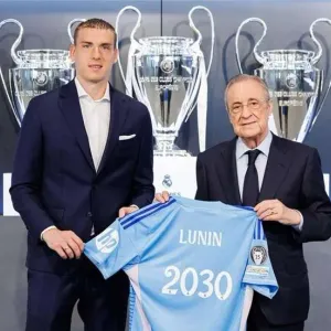 ريال مدريد يمدد عقد حارس مرماه “لونين” حتى 2030