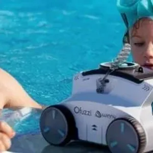 روبوت آلى لتنظيف حمامات السباحة دون عناء.. اعرف التفاصيل