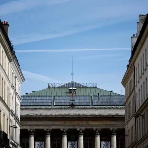 هل ينقذ «المركزي الأوروبي» فرنسا إذا اهتزت الأسواق بعد التصويت؟