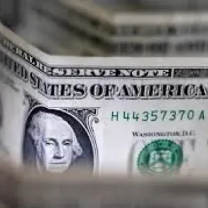 استقرار الدولار في ظل ترقب بيانات التضخم الأمريكية