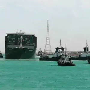 مصر تبحث مع شركة كورية تحويل قناة السويس إلى مركز إقليمي لتوزيع قطع غيار السفن