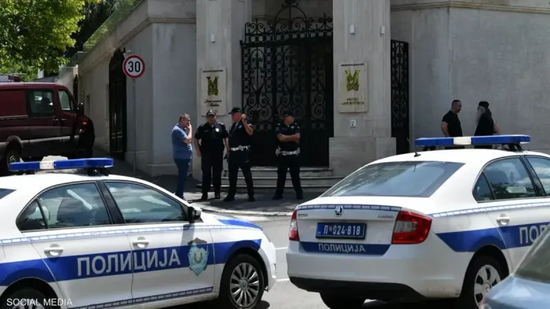 بقوس وسهم.. هجوم يستهدف السفارة الإسرائيلية في بلغراد