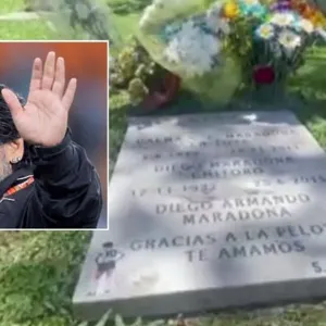لماذا تطالب أسرة مارادونا بنقل رفاته إلى مقبرة جديدة؟
