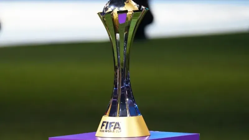 الرابطة العالمية والاتحاد الدولي للمحترفين يهددان الفيفا بسبب موعد مونديال الأندية 2025