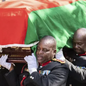 فيديو. مالاوي تشيع جثمان نائب الرئيس وسط دعوات لإجراء تحقيق مستقل في وفاته