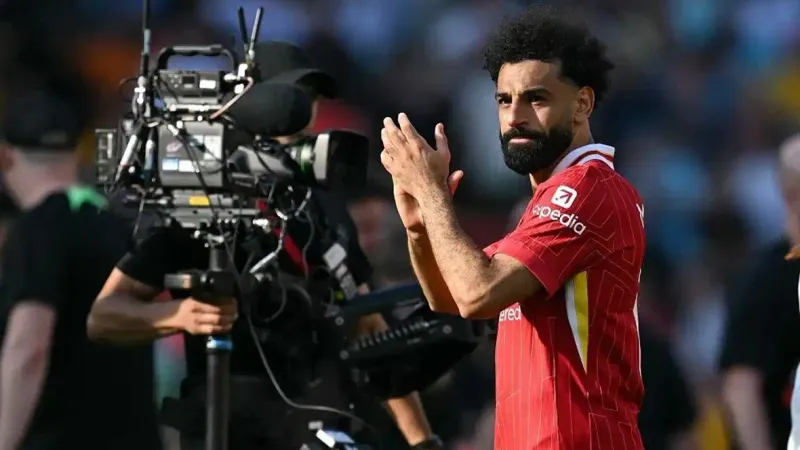 محمد صلاح يلمح إلى بقائه في ليفربول