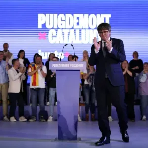 إسبانيا.. انتخابات كتالونيا فرصة جديدة للزعيم الانفصالي