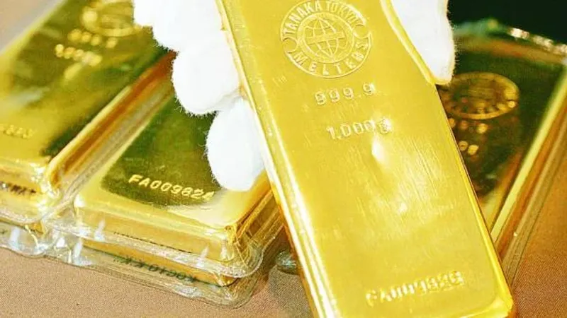 الذهب يتراجع بانتظار توجهات «الفيدرالي»