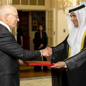 سفير الإمارات يقدم أوراق اعتماده إلى حاكم عام أستراليا