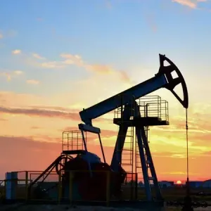 أسعار النفط تتراجع لليوم الرابع على التوالي