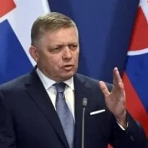 المتهم بمحاولة اغتيال رئيس وزراء سلوفاكيا يواجه تهم الإرهاب