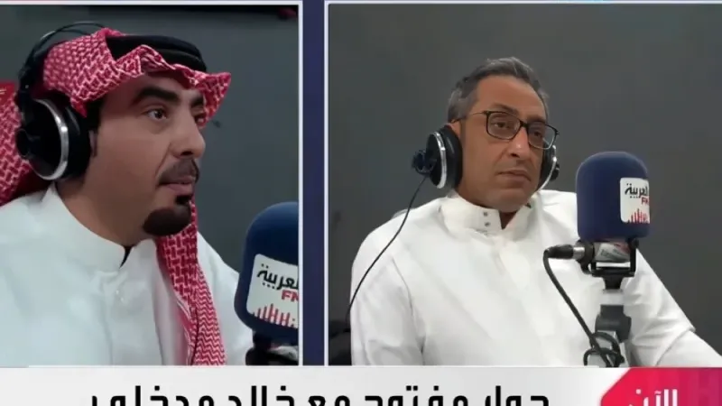 بالفيديو.. الباحث رضا العنزي : ألف من "⁧‫ نزار قباني‬⁩ " لا يستطيعون قول هذا البيت لـ ⁧‫ "خالد الفيصل"!