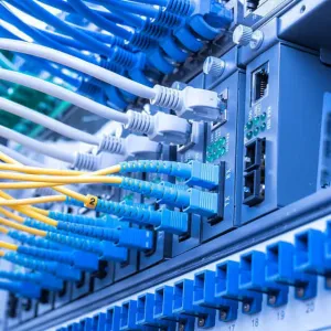 اشتراكات الإنترنت الثابت في عُمان ترتفع 1.86% الربع الأول
