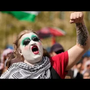 قبل انطلاق نهائيات اليوروفيجن.. الآلاف يتظاهرون ضد المشاركة الإسرائيلية في مسابقة الغناء بالسويد