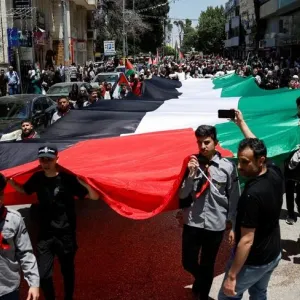 مسيرات واسعة بـ"مفاتيح العودة".. فلسطينيون يحيون الذكرى الـ76 للنكبة