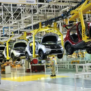 وزير الصناعة والتجارة: المغرب يطمح إلى إنتاج مليون و400 ألف سيارة