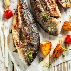 سمك السيباس المشوي على الطريقة المغربية