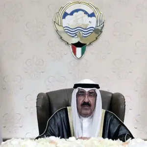 أمير الكويت يأمر بحل مجلس الأمة وتجميد بعض مواده لأربع سنوات