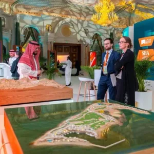 السعودية تعمل على خطة لاستقطاب السياح بالتوسع في المطارات السياحية