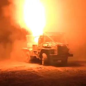 شاهد: روسيا تستخدم صواريخ "غراد وأوراغان" متعددة الإطلاق في ضرب القوات الأوكرانية في دونيتسك