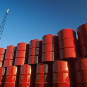 أسعار النفط تتراجع وبرنت يسجل 82.46 دولارا للبرميل