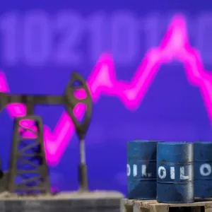 أسعار النفط تستعيد مسار الارتفاع بدعم المخاطر الجيوسياسية والواردات الصيني