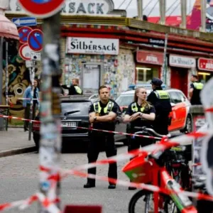 "أصيب بجروح كبيرة".. الشرطة الألمانية توضح تفاصيل حادث رجل "الفأس" قبل لقاء هولندا وبولندا