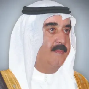 حاكم أم القيوين يعزي ملك البحرين في وفاة الشيخ عبدالله بن سلمان