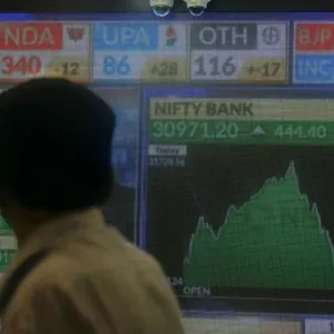 الأسهم الهندية متقلبة بعد فوز بفارق ضئيل لتحالف مودي