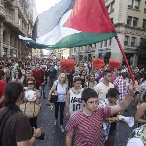 إعلام عبري: التظاهرات المؤيدة لفلسطين في إسبانيا تتوسع والجامعات تقطع العلاقات مع إسرائيل