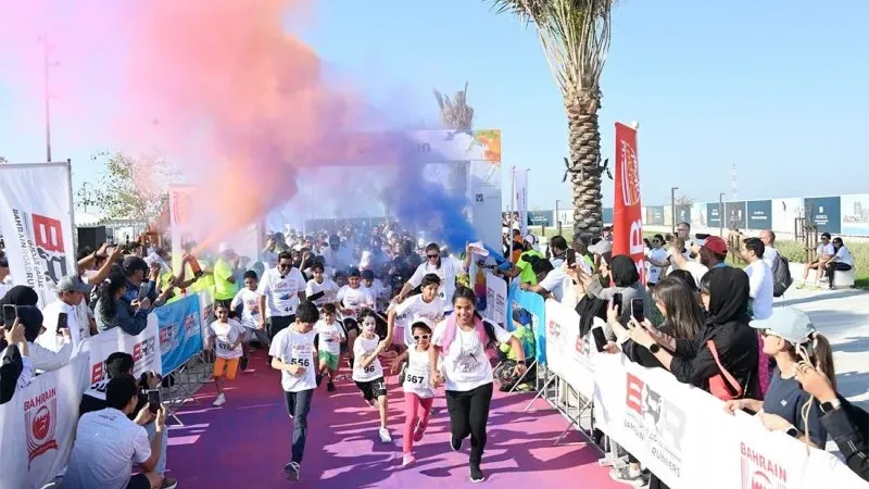 بنك البحرين الوطني يرعى ويشارك في سباق الألوان