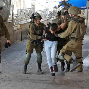 قوات الاحتلال تعتقل 25 فلسطينيا من الضفة وارتفاع حصيلة المعتقلين إلى (5755)