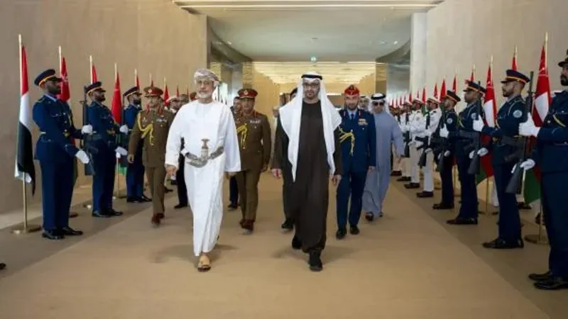 الإمارات وعُمان: تعزيز التنسيق لتقوية دعائم استقرار المنطقة