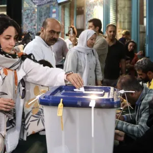 النتائج ستصدر السبت.. تمديد عملية الاقتراع بالانتخابات الرئاسية الإيراني إلى ما بعد منتصف الليل