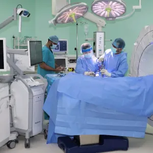مركز جراحة المخ والأعصاب بمجمع الدكتور سليمان الحبيب بالعليا ينقذ حياة "أربعيني" من ورم دماغي