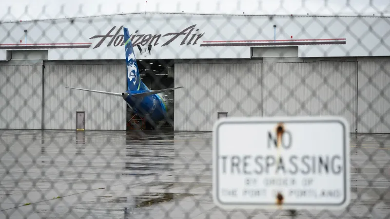ركاب حادث طائرة Alaska يقاضون شركة Boeing