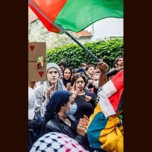 مكسيكيون متضامنون مع غزة يضرمون النار بمحيط سفارة إسرائيل